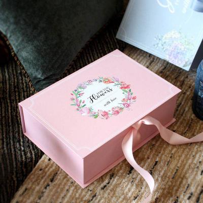 China Recycled Materials Custom Logo Empty Large Cardboard paper Gift Boxes Clothes Box with Bow for sale