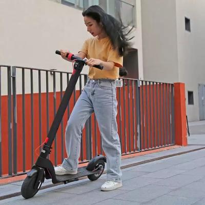 China Aluminum Alloy 8.5inch Two Wheel Tubeless Tire And Removable Battery Electric Scooter for sale