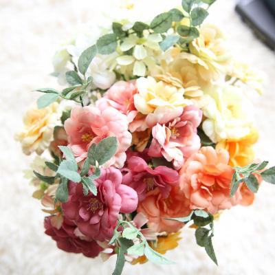 China Fake Rose Oil Painting Factory Bouquet Artificial Flower Flower Bouquet Tea Rose Bouquets Artificial Flower Wedding Rose Decorative Wholesale Bouquet for sale