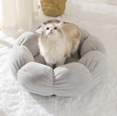 China Mat Flower Calming Pet Beds Wholesale Soft Fluffy Warm Stocked With Washable Customized For Small Dogs And Cats for sale