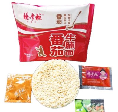 China Tomato Chinese Instant Noodles Beef Flavor 129g*24 Not Spicy Asian Instant Noodles for sale