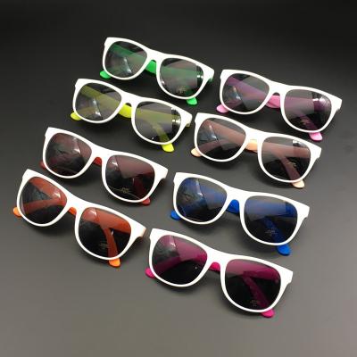 China Party Favors Wedding Favors Party Gifts Shape Neon Sunglasses Bulk Promotional Plastic Wholesale Cheap Sunglasses UV400 for sale