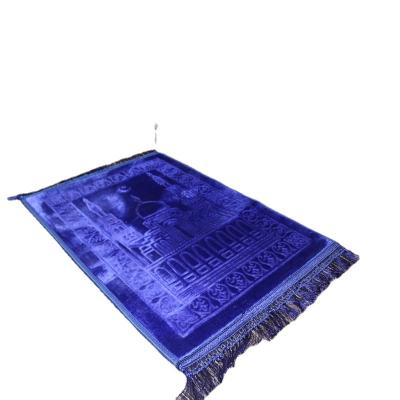 China Classic New Design Anti Slip Prayer Blanket Islam Gifts Prayer Rug Fringes Anti Slip Muslim Anti Folding Prayer Mat Both Sides for sale