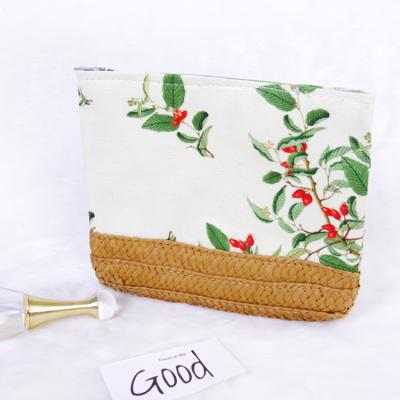 China Wholesale Fashion Styles Tote Cosmetic Bag Women Makeup Cosmetic Bags Large Polyester Fabric Canvas Paper Straw Bag for sale