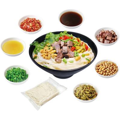 China Normal 2 Minutes Cook Wholesale 275g Cup Instant Noodle New Arrive Delicious Beef Flavor Instant Noodles for sale