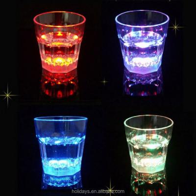 China Party Plastic Club Bar Cup Beverage Wine Wine LED Viable Decorative Flashing Light Up Cup LED Flashing Cup for sale