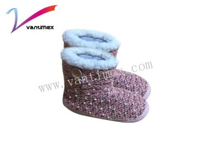 Chine Balai de coton d'hiver de bottes de short de velours de chaussures de coton de bébé qui occupent la maison à vendre