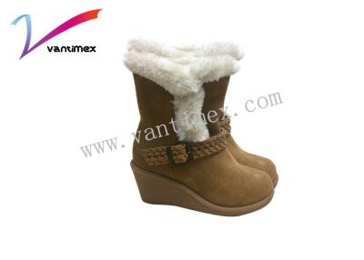 China Fashion Flat Ankle Female Ugg Boots To Keep Warm , Customized Size for sale