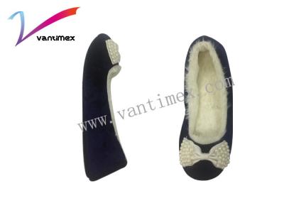 Chine Dérapage doux de chaussures de pantoufle de Chambre de perle de Bowknot d'art de tissu anti/pantoufles de ménage à vendre