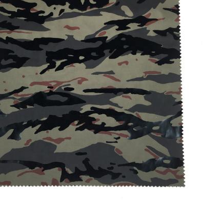 China Waterproof And Breathable 100% Polyester Fabric Customized Wholesale Chinese Raincoat Factory for sale