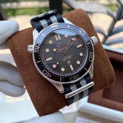 China Fashion Leather Strap Luxury Mechanical Watch Hot Selling Top Designer\Business MOG27 Newest Brands Men's Watch for sale