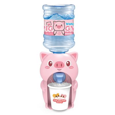 China Mini Toy New Arrival Children Play Plastic Mini Cartoon Pig and Frog Animal Water Dispenser for sale