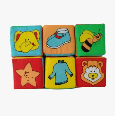 China Polyester Baby Building Block Cloth or Cloth Cube Rattle Bell Toy for sale