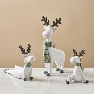 China Statues Scandinavian Decoration Deer Resin Animal Figures Model Modern Home Decoration Accessories Living Room Decoration Christmas Gifts for sale