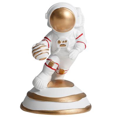 China Coastal Astronaut Resin Nordic Home Furniture Decoration Desk Accessories Mini Astronaut Figures for sale