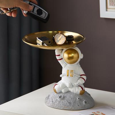 China Mid Century Modern Nordic Home Decoration Desk Accessories Character Resin Astronaut Sculpture Storage for sale