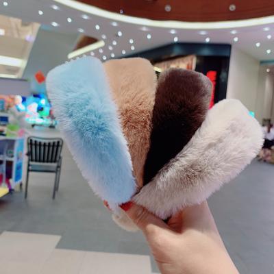 China CLARMER 2021 winter headband wholesales fashion hair accessories solid color new fur hairy simple girls headband for sale