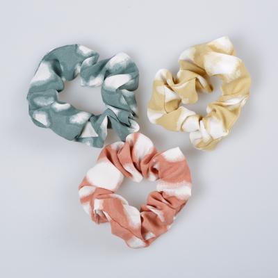 China Environmental Friendly Wholesales Fashion Women Hair Tie Dye Scrunchies Gradient Hair Tie Custom Printed Hair Scrunchies for sale