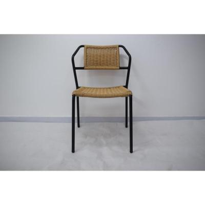 China Metal Frame Chair Outdoor Popular Modern Stackable Restaurant Dining Chair On Sale With Commercial Grade for sale