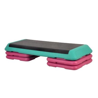 China Do Aerobics Step Up and Down Adjustable Aerobic Step Platform with 4 Risers for sale