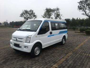 China 4500 X 1680 X 2000 Dongfeng MPV Happy Life MPV Dongfeng elektrische auto Te koop