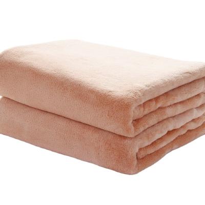 China Amazon Camel Color Solid Color Flannel Blanket Wholesale Soft 100% Polyester for sale