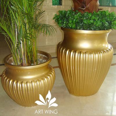 China Custom Gold Color Durable Material Outdoor Floating Indoor Flower Pot Fiberglass Decoration Planter Pots For Sale for sale