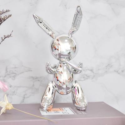 China Europe Modern Home Decor Balloon Rabbit Artwork Sculpture European Resin Handwork Artwork for sale