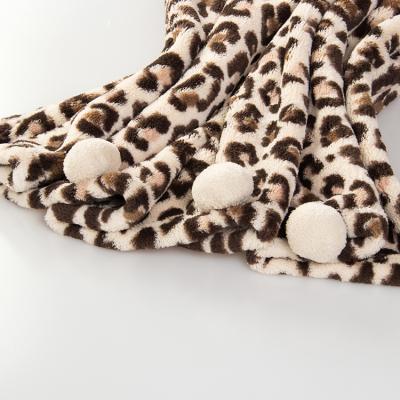 China Knitted Animal Anti-pilling Printed Plush Blanket Super Soft Wrap Baby Blanket for sale