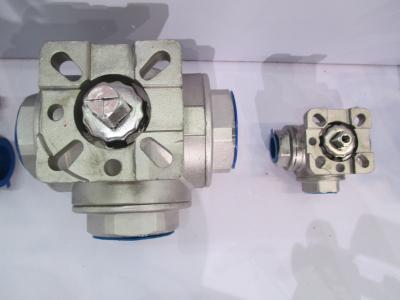 China 3 Way Stainless steel threaded ball valve with Direct Mounting pad 1000PSI Reduce bore for sale