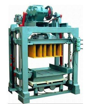 China Hot Sale QTJ4-40 Buliding Construction Cement Brick Making Machines Home Use For Single Operate for sale