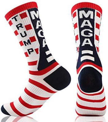 China C029 Breathable American Flag Maple Leaf Socks American Flag Striped Sports Socks for sale