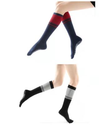 China New Long Yoga G002 2021 Breathable Socks Winter Five-finger Warm Non-slip Socks Over The Knee Socks for sale