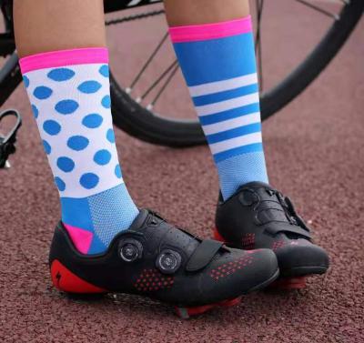 China D004 Breathable Male And Female Recycling Breathable Sweat Sock Running Elastic Tube Skateboarding Socks Bicycle Sports Socks Mandarin Duck High for sale