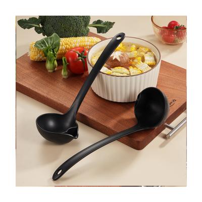 China Durable Extended Handle Polymer Material Reinforced Fiber Plastic Soup Separator Filter Oil Spoon for sale