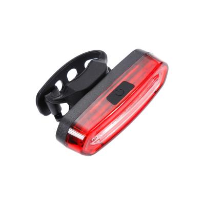 Chine Aukelly Power COB LED USB Bike Rear Light 1600 Light High Lumen Rechargeable Bike Led Bike Light Bike Torch à vendre