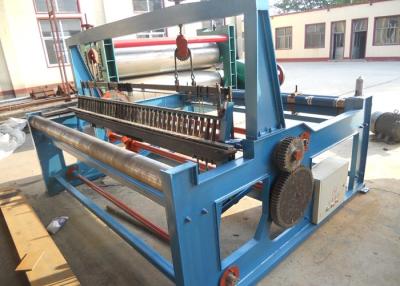 China Multi Functional Crimped Wire Mesh Machine Plain Weave Style Easy Operation for sale