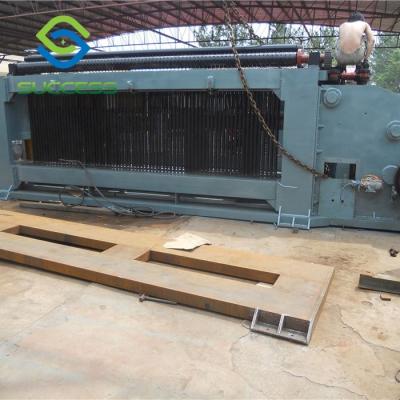 China 3m Netting Hexagonal Wire Mesh Machine Max Width 3m 0.75Kw Traverse Motor Power Standard for sale