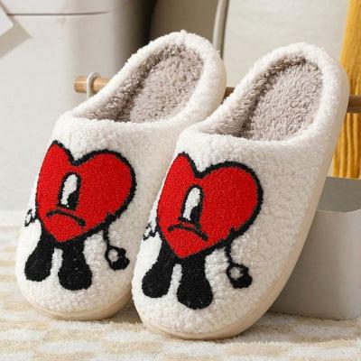 China Custom Logo Bedroom Indoor Warm Slippers Cute Red Heart Bad Bunny Slippers Slides Ladies Winter Hot Sale Plush Stock for sale