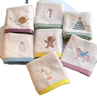 China Sustainable Household Color Border Embroidered 100%cotton Children Cartoon Bath Towel for sale