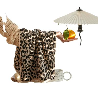 China 100% Sustainable Cotton Towel Set Romantic Retro Leopard Print Beach Towel for sale