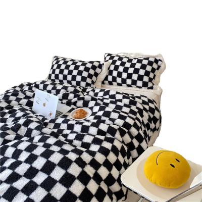 China Anti-Static Checkerboard Multicolor Sherpa Soft Warm Bedding Set for sale