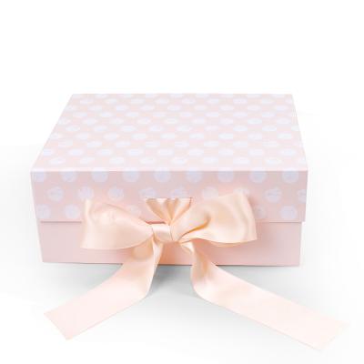 China Recycled Materials Custom Luxury Fancy Printed Magnetic Ribbon Closure Gift Box Packaging for sale