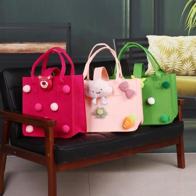 China Customized Customized Gift Cute Cartoon Fashionable Shopping Felt Tote Handbag Bag for sale