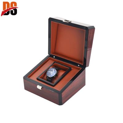 China High Quality Recycled / 17cm Custom Lock Eco-Friendly Gloss Lacquered Painted Luxury Wooden Watch Box For Brown for sale