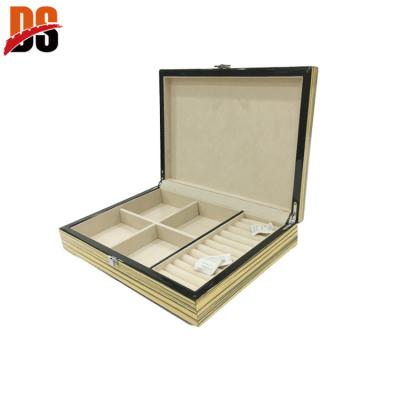 China Luxury Wood Striped Look Jewelry Case Box Ring Display Earring Storage for sale