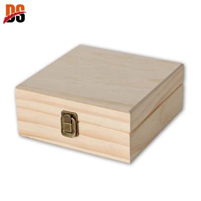 China Custom Europe metal bronze lock crates for home wardrobe decoration storage wooden essential oil boxes for sale