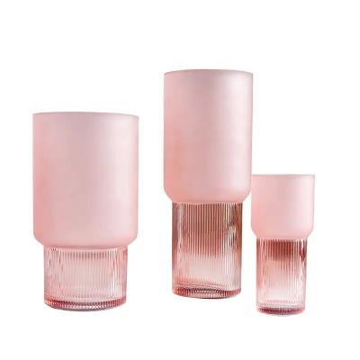 China Europe and America style popular cute transparent round glass vase for sale