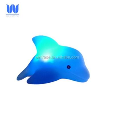 China Used for bath toy & Promotion Gifts Water Activated Floating Bath Light Dolphin Lamp Battery Operated Toy for sale