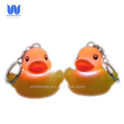 China Used for remembrance & Promotion Gifts Wholesale 3D Light Up Key Chain Led Duck Turn Signal Key Chain for sale